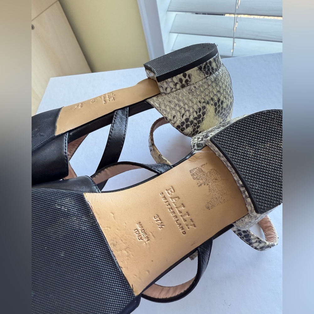 Bally Python Print Pointed Pumps - Size 7.5 (Fits… - image 5